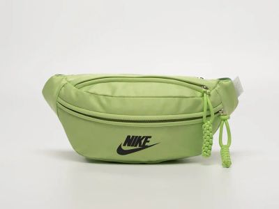 Лот: 24974168. Фото: 1. Поясная сумка Nike. Сумки
