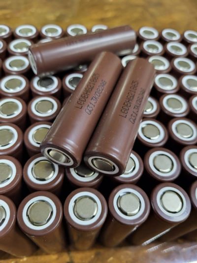 Лот: 19917608. Фото: 1. Аккумуляторы LG 18650 HG2 3000mAh... Батарейки, аккумуляторы, элементы питания