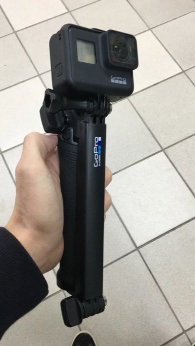 Лот: 15192668. Фото: 1. GOPRO hero 7 black. Штативы, держатели