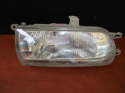 Лот: 14349532. Фото: 1. Фара передняя правая Toyota Corsa... Оптика и освещение