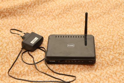 Лот: 3792255. Фото: 1. D-link dir-300. WiFi, Bluetooth адаптеры