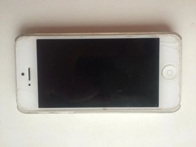 Лот: 6306029. Фото: 1. iPhone 5. Смартфоны