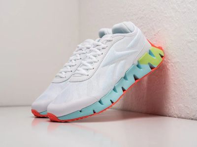 Лот: 20594972. Фото: 1. Кроссовки Reebok Zig Dynamica... Кеды, кроссовки, слипоны