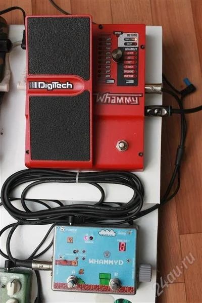 Лот: 2279570. Фото: 1. DigiTech Whammy 4 + с чудо контроллером... Гитарные эффекты и комбоусилители