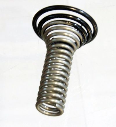 Лот: 21366740. Фото: 1. Пружина топливного фильтра YAMAHA... Запчасти для лодок, катеров, лодочных моторов