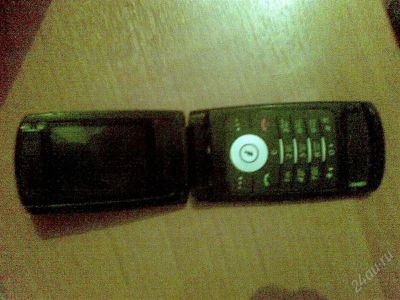 Лот: 768923. Фото: 1. SAMSUNG D830 супертонкий. Кнопочные мобильные телефоны