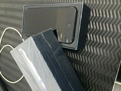 Лот: 4756665. Фото: 1. Iphone 5, 16gb. Смартфоны
