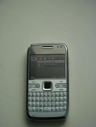 Лот: 8460002. Фото: 1. Nokia E72. Смартфоны