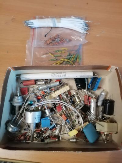 Лот: 25890017. Фото: 1. Радиодетали. Микросхемы