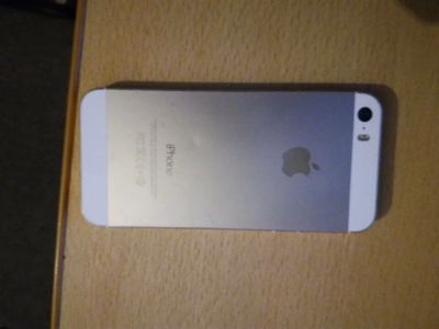 Лот: 10473432. Фото: 1. Iphone 5s 16gb. Смартфоны