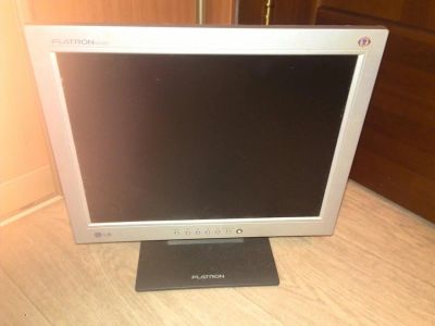 Лот: 8790426. Фото: 1. Монитор LG Flatron L1510S. ЖК-мониторы