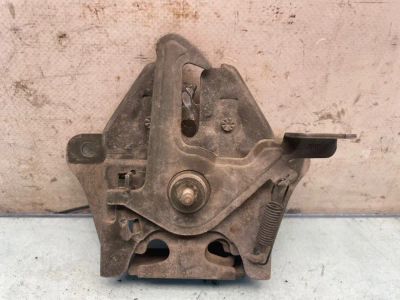 Лот: 24240254. Фото: 1. замок капота Kia Spectra SD. Двигатель и элементы двигателя