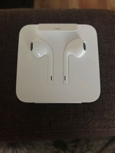 Лот: 11095398. Фото: 1. EarPods. Красноярск