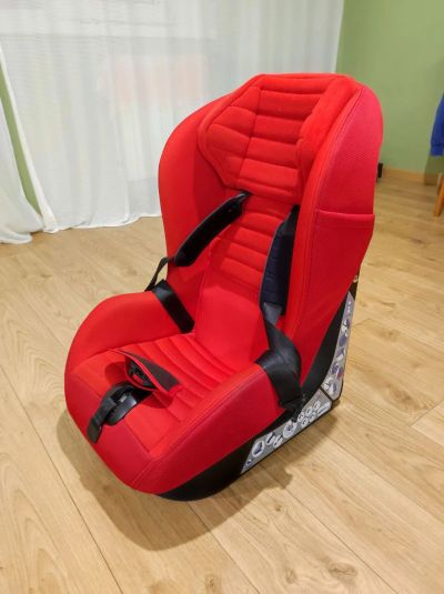 Лот: 19588070. Фото: 1. Детское автокресло chicco Xpace... Детские автокресла