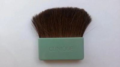 Лот: 6452274. Фото: 1. кисть для нанесения макияжа Клиник. Косметологические, парикмахерские инструменты