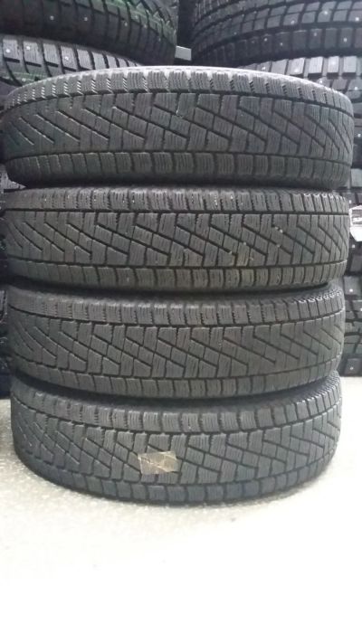 Лот: 17161854. Фото: 1. Bridgestone 155/70R13 Blizzak... Шины