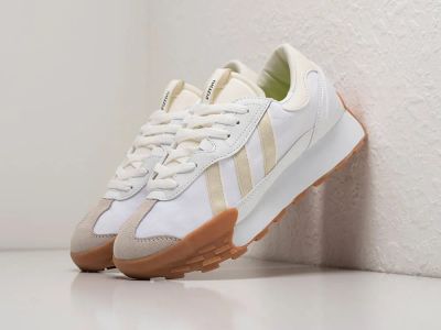 Лот: 24976788. Фото: 1. Кроссовки Adidas Futro Mixr. Кеды, кроссовки, слипоны