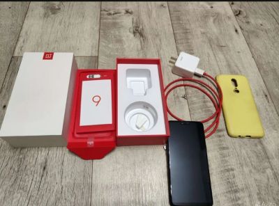 Лот: 20547476. Фото: 1. Телефон Oneplus 6 (8/128 гб). Смартфоны