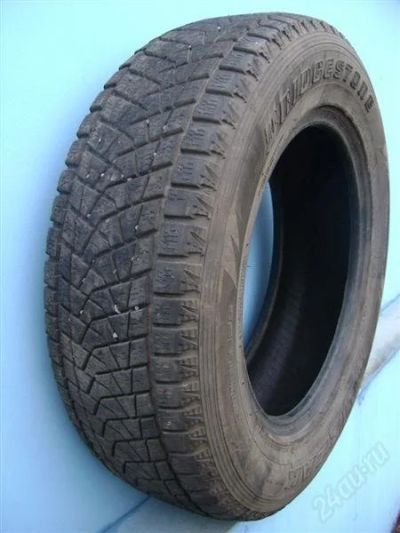 Лот: 1289890. Фото: 1. зимняя нешипованная резина "Bridgestone... Шины