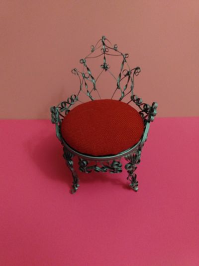 Лот: 17233289. Фото: 1. Стул. Авторские куклы, игрушки, поделки