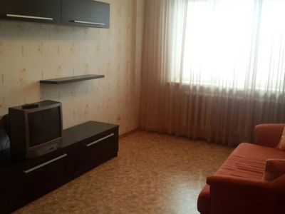Лот: 8141745. Фото: 1. Сдам 1-к квартиру, Парижской коммуны... Квартиры, студии