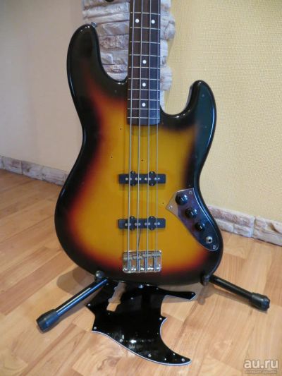 Лот: 9481781. Фото: 1. Squier by Fender Silver Series... Гитары