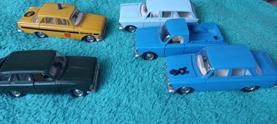 Лот: 20226656. Фото: 1. Серия Москвич 1:43. Автомоделизм