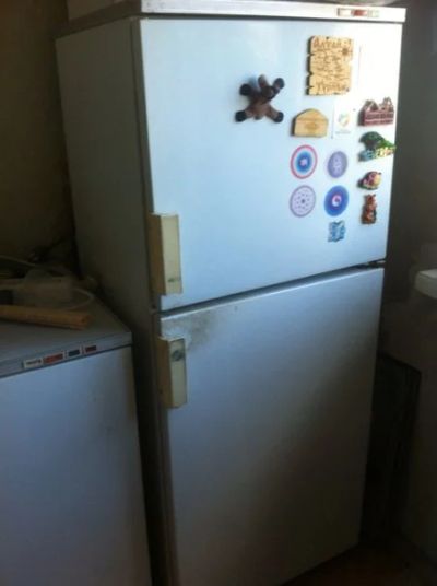 Лот: 6019216. Фото: 1. Холодильник Бирюса с морозильной... Холодильники, морозильные камеры