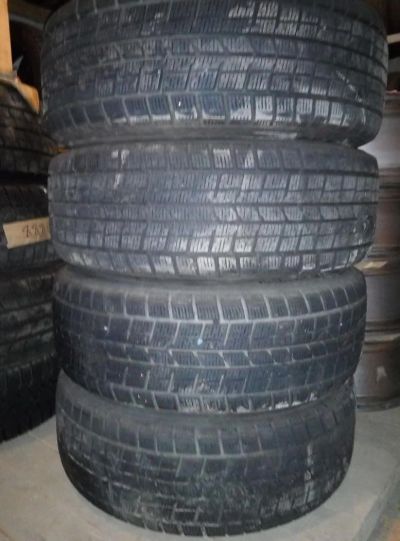 Лот: 8219911. Фото: 1. Зимние шины Dunlop DS2 215/60R16... Шины