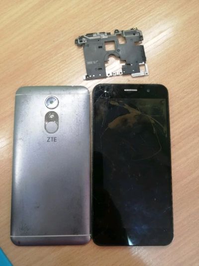 Лот: 18117222. Фото: 1. ZTE Blade A910. Корпуса, клавиатуры, кнопки