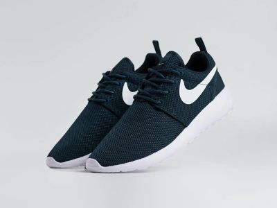Лот: 5527719. Фото: 1. Кроссовки Nike Roshe Run. Кеды, кроссовки, слипоны