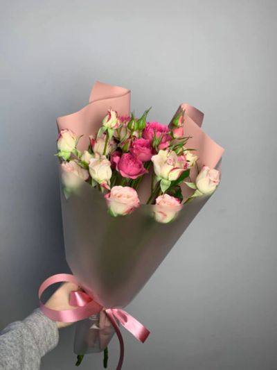 Лот: 25791427. Фото: 1. 2. Букет- комплимент из кустовых... Свежие цветы