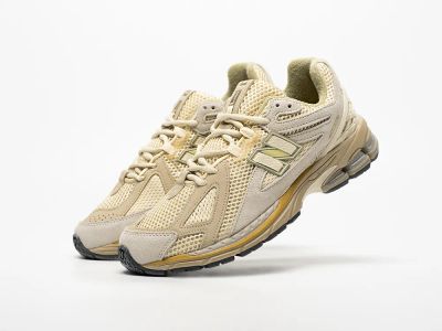 Лот: 23563462. Фото: 1. Кроссовки New Balance 1906R. Кеды, кроссовки, слипоны