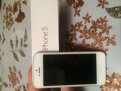 Лот: 3549805. Фото: 1. iPhone 5 32Gb White. Смартфоны