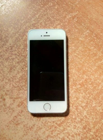 Лот: 7855349. Фото: 1. iPhone 5. Смартфоны
