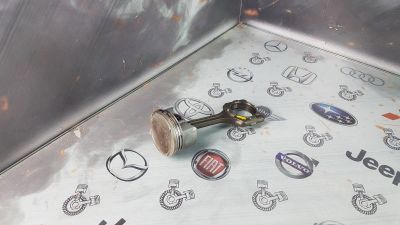 Лот: 23584905. Фото: 1. Поршень с шатуном Honda CR-V R20A2... Двигатель и элементы двигателя