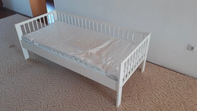 Лот: 15833140. Фото: 1. Кровать Ikea + матрас. Детские кровати и кроватки