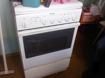 Лот: 5383319. Фото: 1. Плита электрическая Indesit. Плиты, духовые шкафы, варочные поверхности