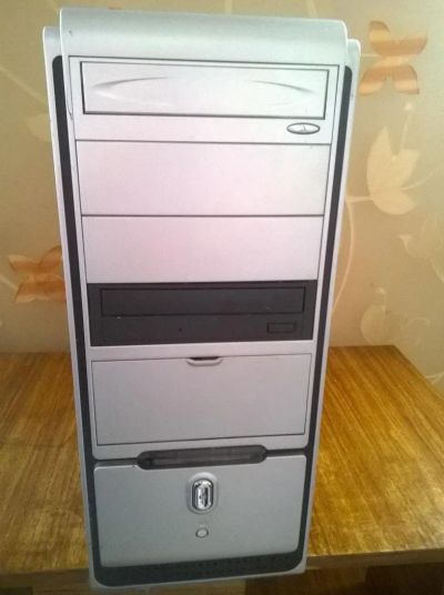 Лот: 11061770. Фото: 1. Системный блок Intel Core 2 Duo... Компьютеры в сборе