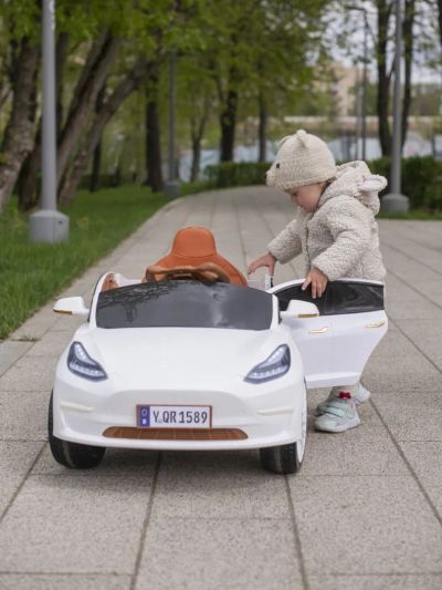 Лот: 24065336. Фото: 1. Детский электромобиль Tesla Model... Детские электромобили