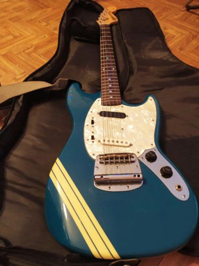 Лот: 18451065. Фото: 1. Thunder super sound 1976 mustang... Гитары