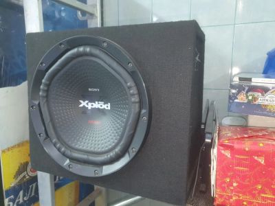 Лот: 21177167. Фото: 1. Сабвуфер sony xplod 1800w + Усилитель... Сабвуферы