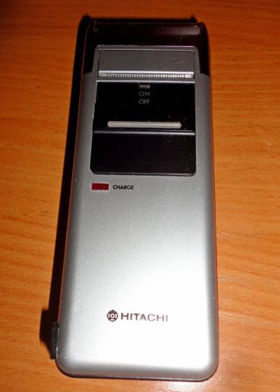 Лот: 17394630. Фото: 1. электробритва "Hitachi " читайте... Укладка и стрижка волос, бритьё, эпиляция