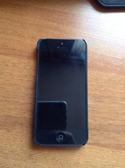 Лот: 5683263. Фото: 1. продам iphone 5, 16 gb черного... Смартфоны