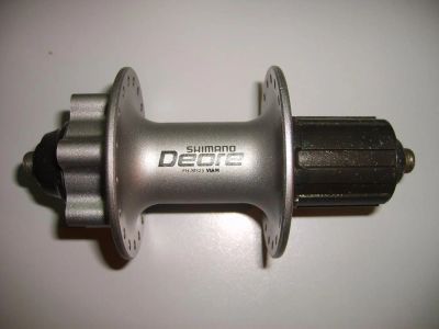 Лот: 3294633. Фото: 1. Задняя втулка Shimano Deore Disc... Запчасти
