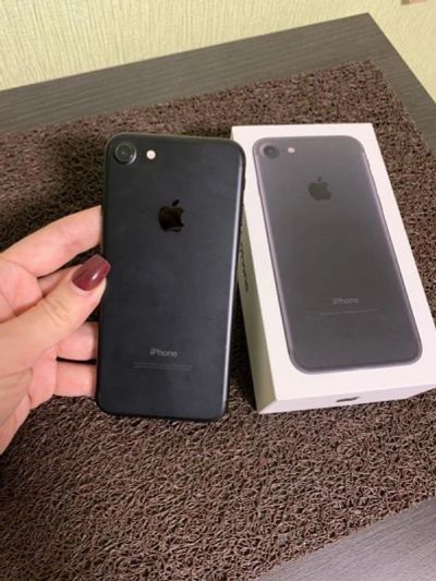 Лот: 15846337. Фото: 1. iPhone 7 128 GB. Смартфоны