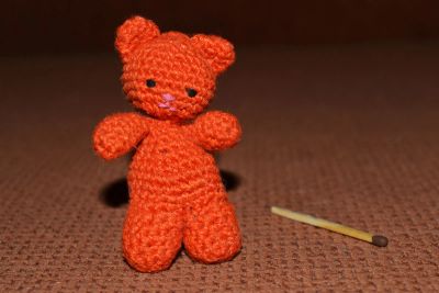 Лот: 3627753. Фото: 1. Котенок амигуруми. Авторские куклы, игрушки, поделки
