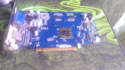 Лот: 6305157. Фото: 1. Gigabyte Radeon HD 7750 GV-R775D3-2GI... Видеокарты