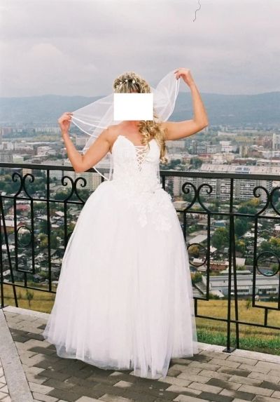 Лот: 6770472. Фото: 1. Свадебное платье. Свадебные платья