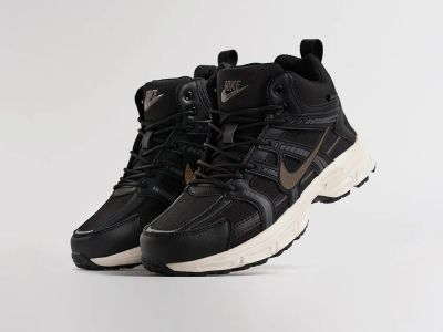 Лот: 25765039. Фото: 1. Зимние кроссовки Nike V2K Run. Кеды, кроссовки, слипоны